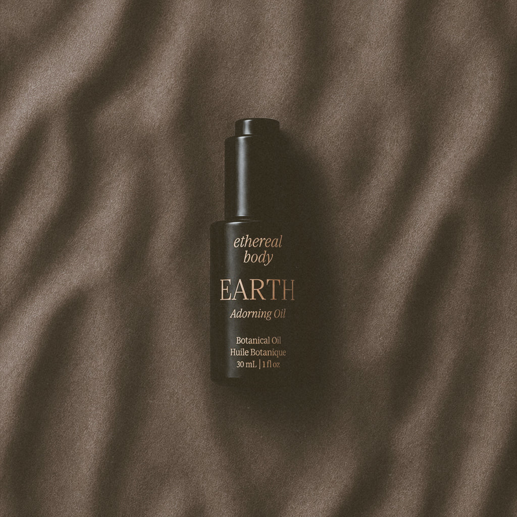 Earth Botanical Adorning Oil